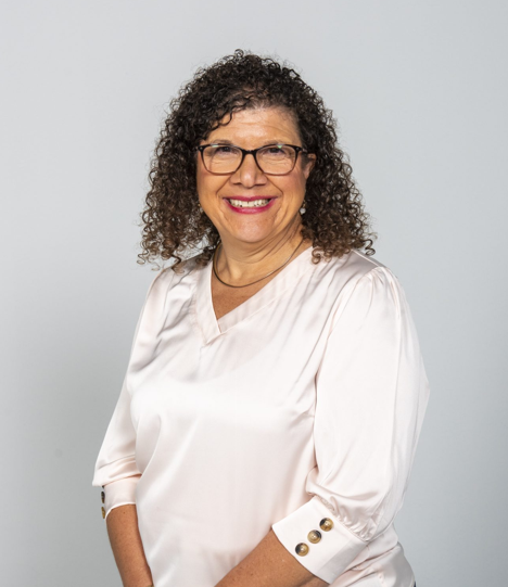 Stephanie Bio